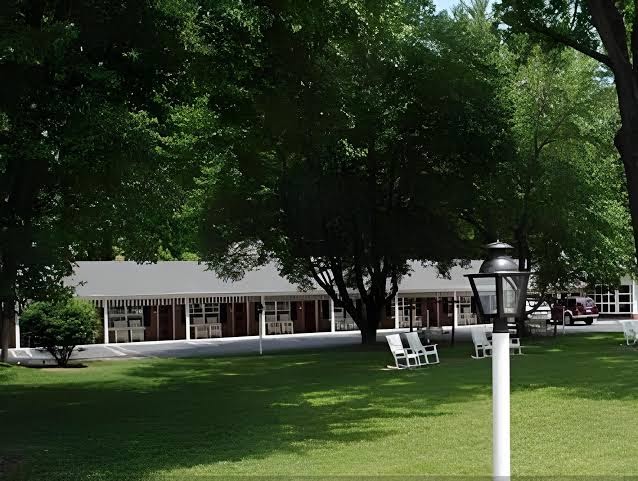 Five Star Inn-Maggie Valley, NC photo 3