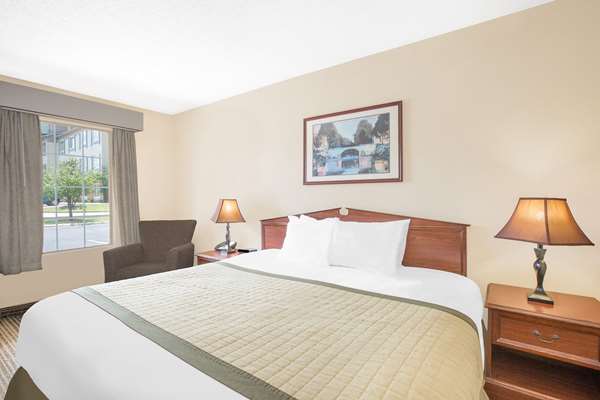 BONITA LAKES INN MERIDIAN photo 2
