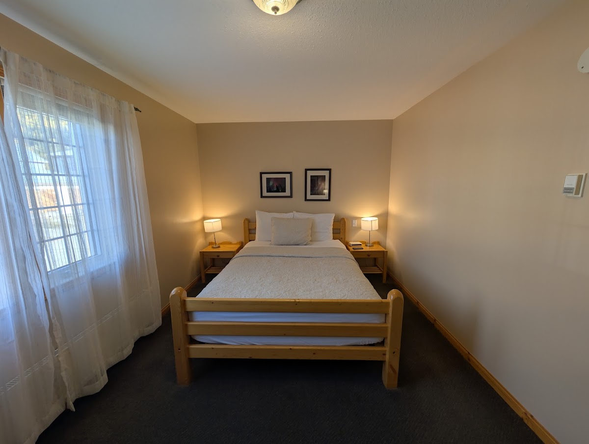 Aurora Inn