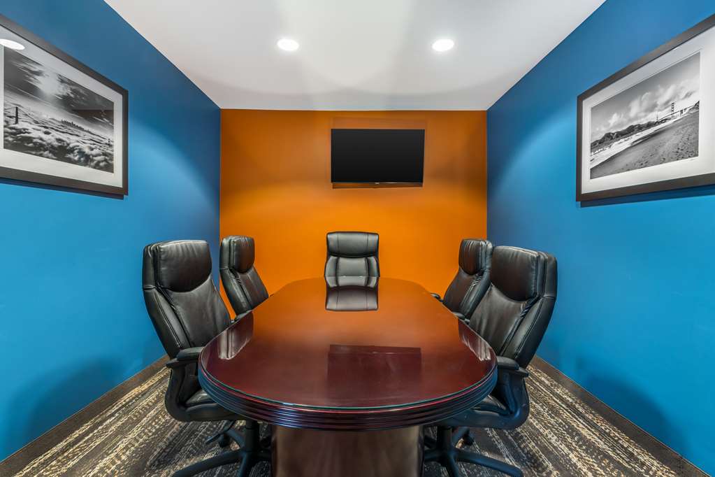 Best Western Plus Wine Country Inn & Suites photo 3