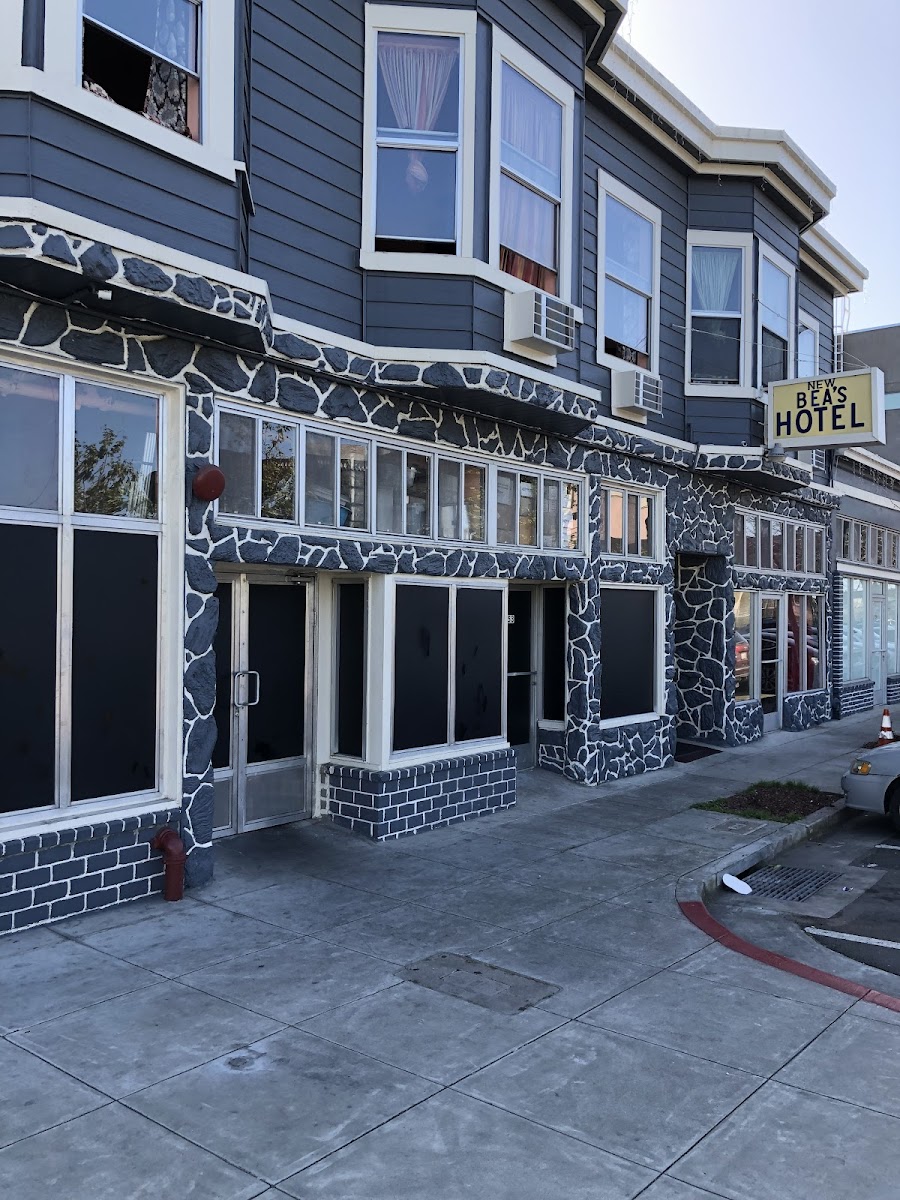 New Bea's Hotel