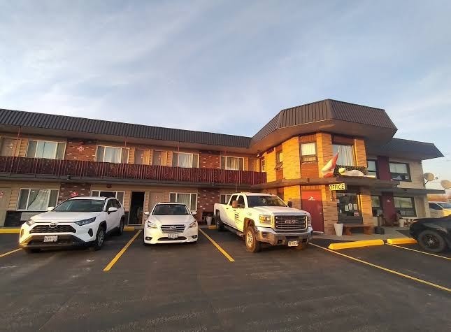 Ignace White Otter Inn