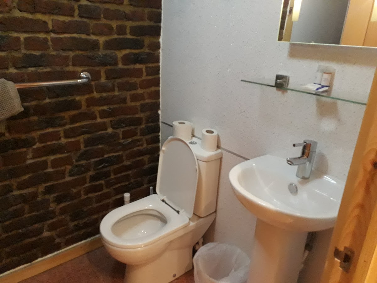 Discovery House photo 3