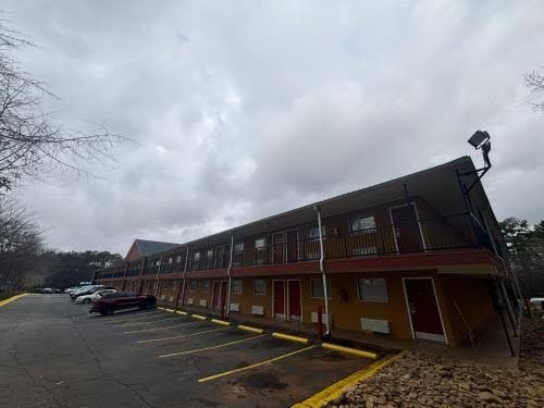 Live In Lodge - Stone Mountain, GA photo 3