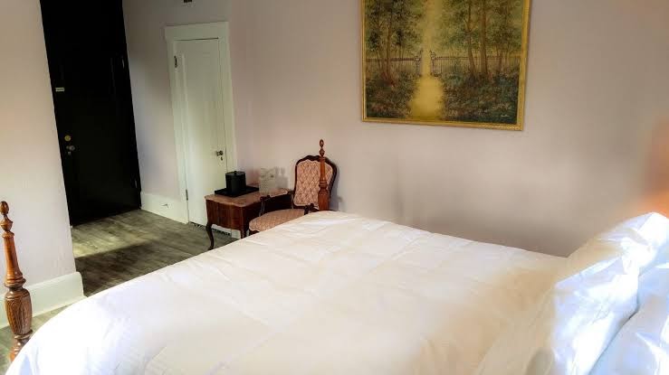 The Deland Hotel photo 3