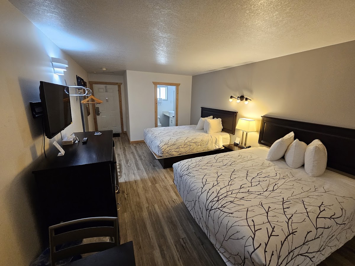 Golden Village Lodge photo 2