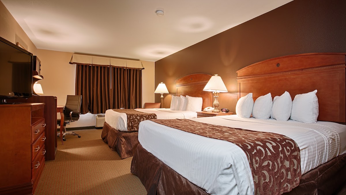 Best Western Manhattan Inn photo 2