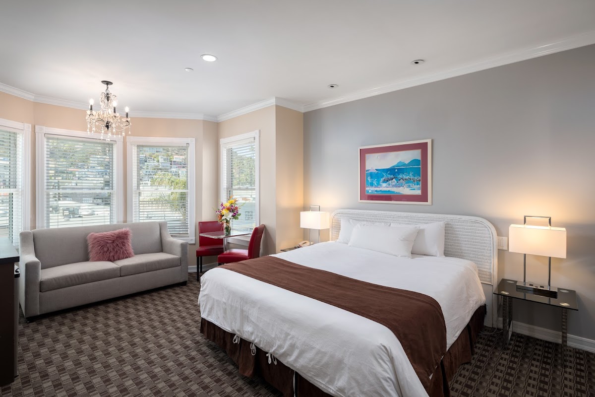 Glenmore Plaza Hotel photo 2