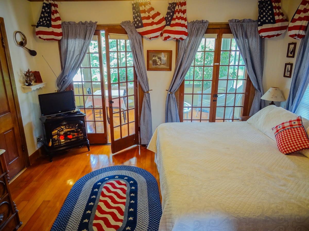 Lake Ripley Lodge photo 2