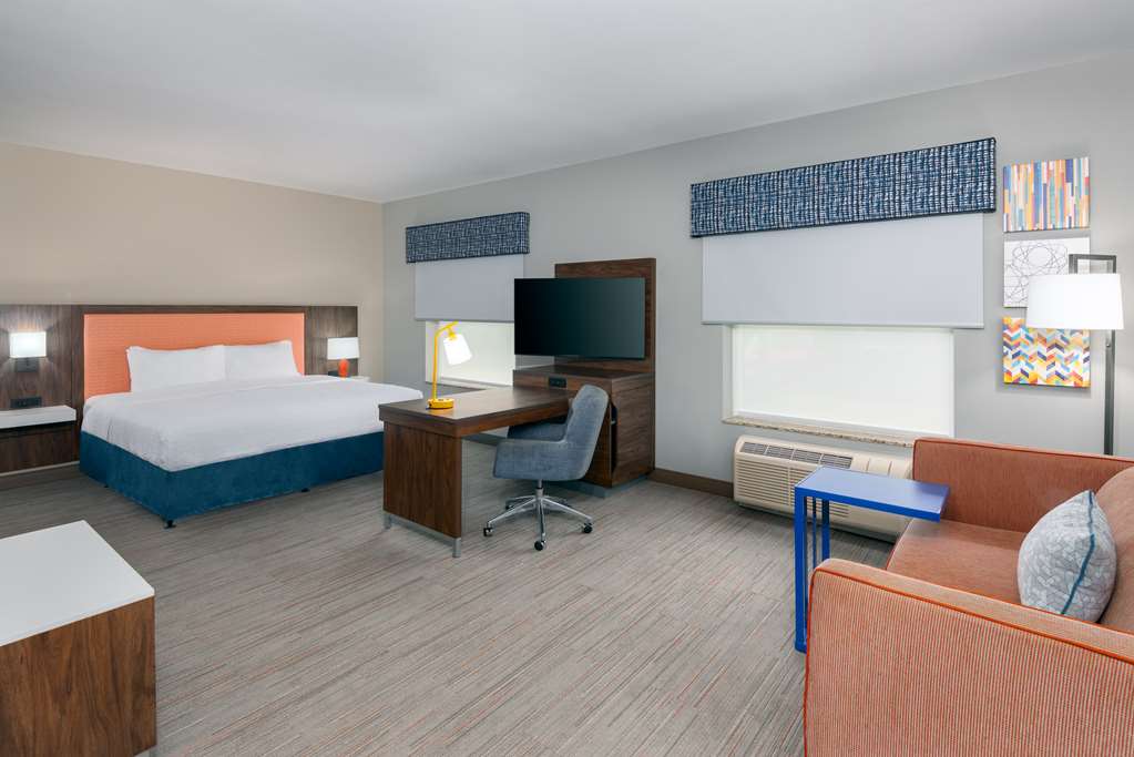 Hampton Inn & Suites Murfreesboro photo 2