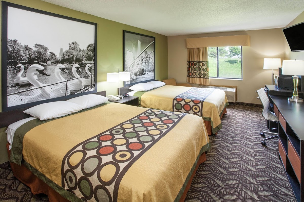 Super 8 by Wyndham Dwight photo 2