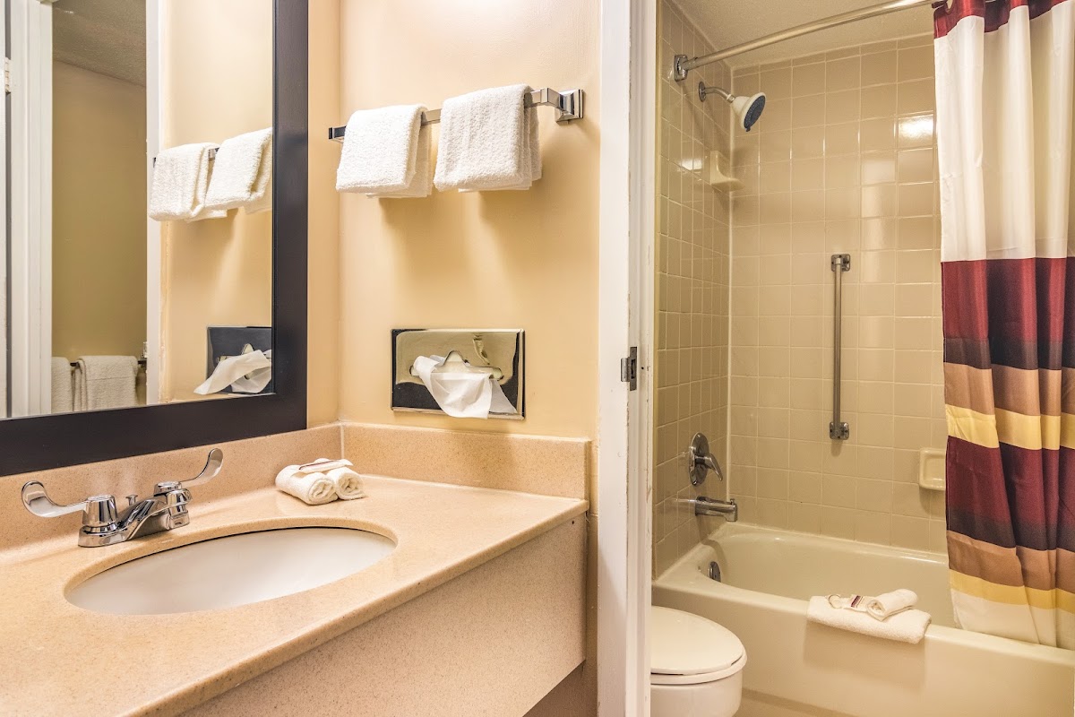 Red Roof Inn Ashtabula - Austinburg photo 3