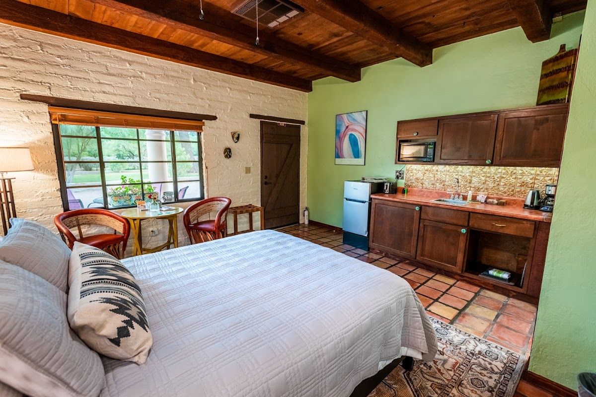 Tubac Secret Garden Inn photo 2