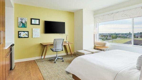 Element West Des Moines photo 2