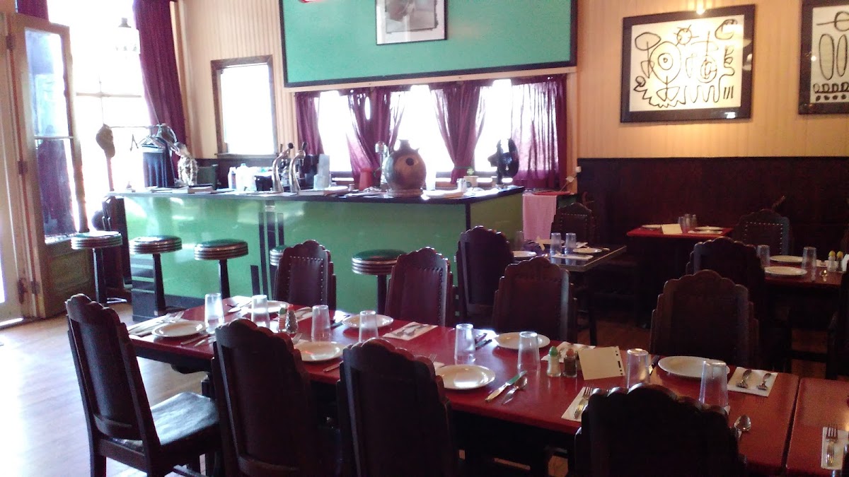 Ruby's Hotel photo 2