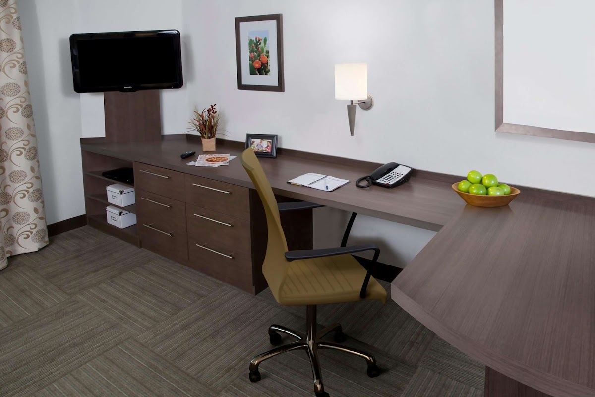 Sonesta Simply Suites Houston - NASA Clear Lake photo 2