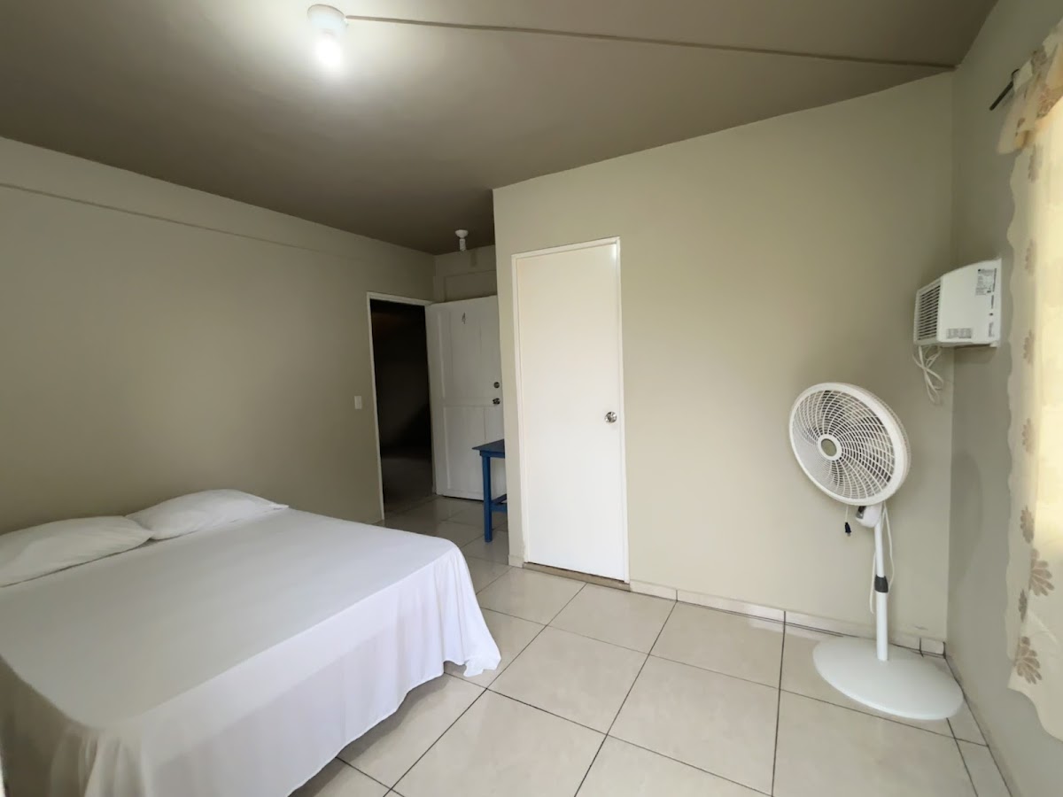 Habitaciones los Almendros photo 2