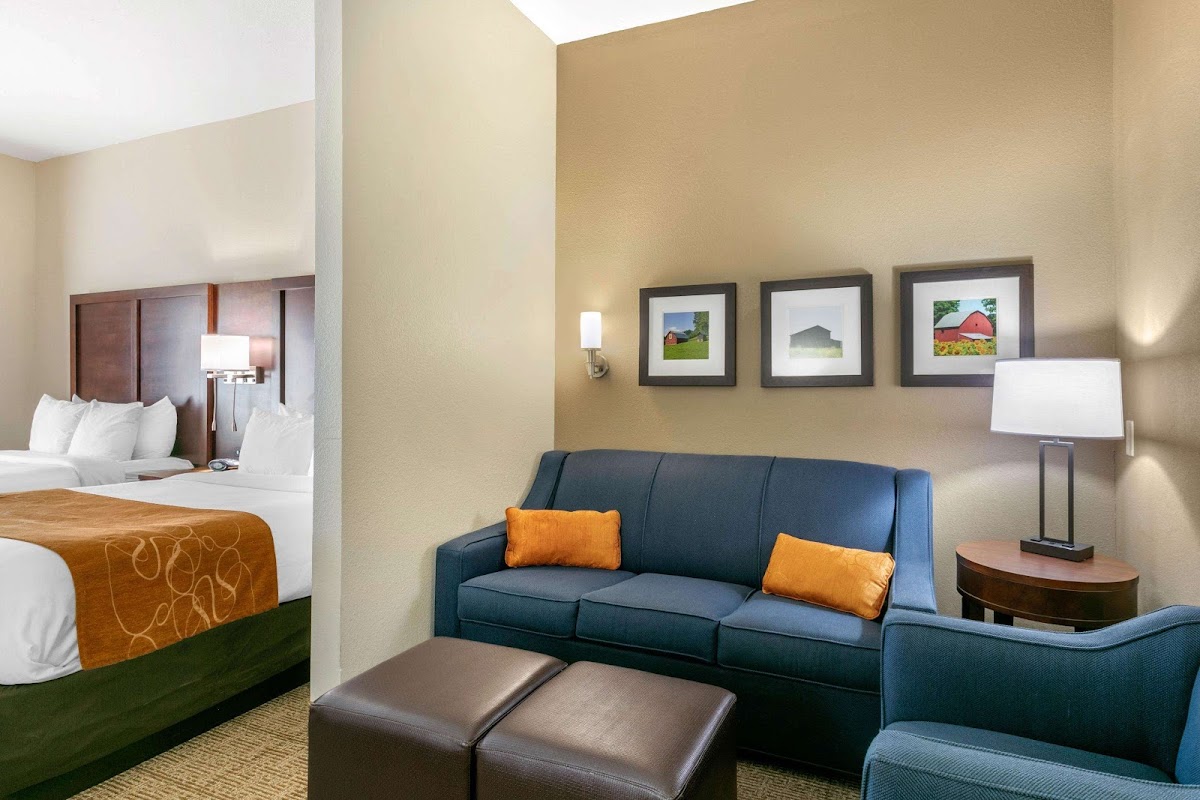Comfort Suites Hopkinsville near Fort Campbell photo 2