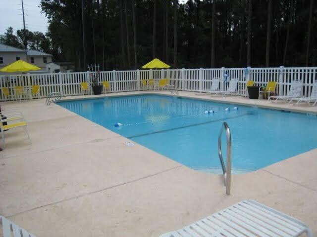 Travelodge by Wyndham Kingsland GA photo 3