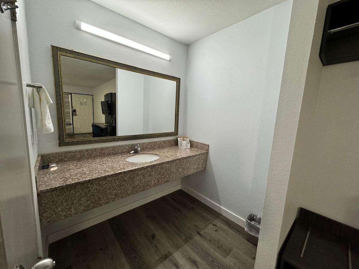 Motel 6 greenwood, ms photo 3