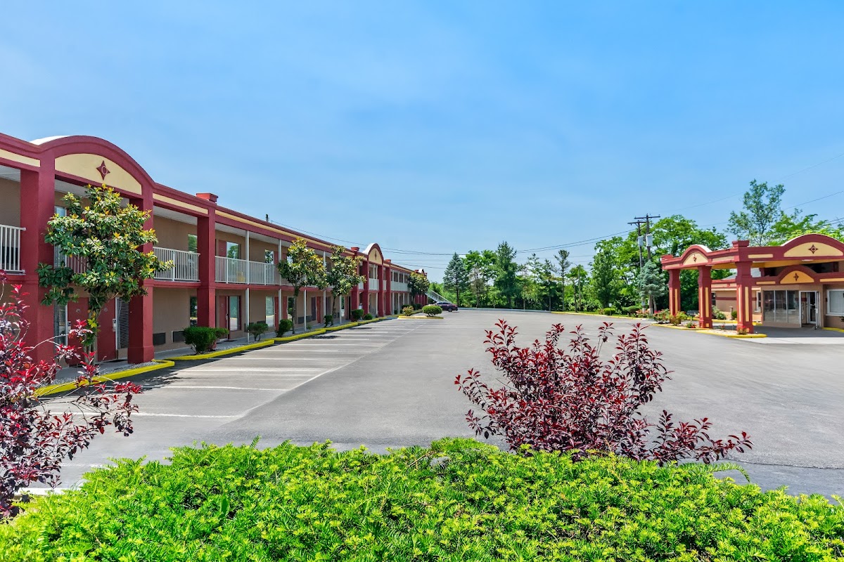 Americas Best Value Inn & Suites Williamstown photo 3