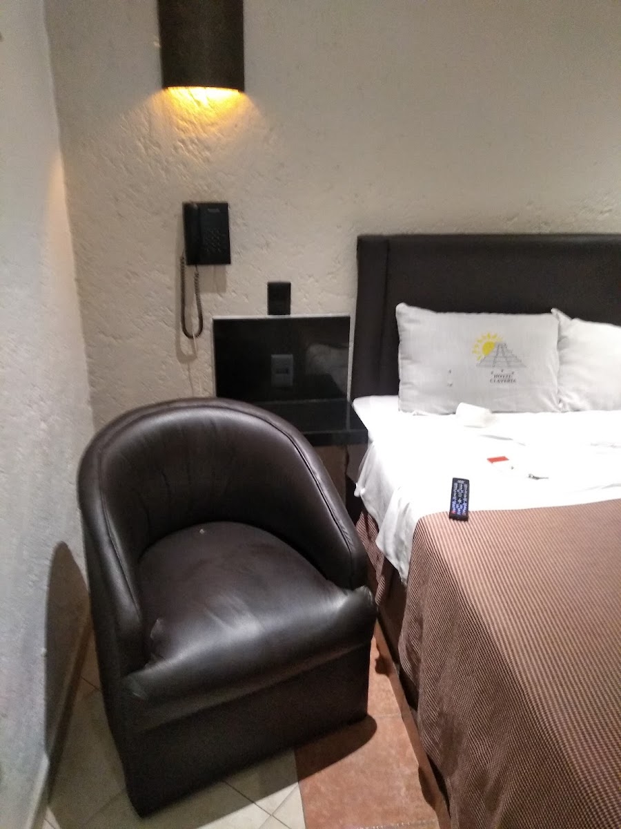 Hotel Clavería photo 2