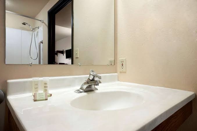 Super 8 by Wyndham Macon photo 3