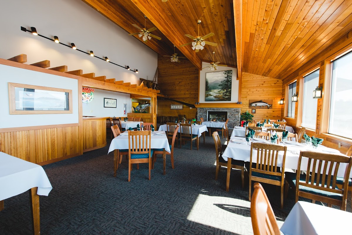 Shelter Cove Alaska Fishing Lodge photo 3