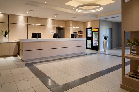 Fairfield by Marriott Inn & Suites Montreal Airport photo 2