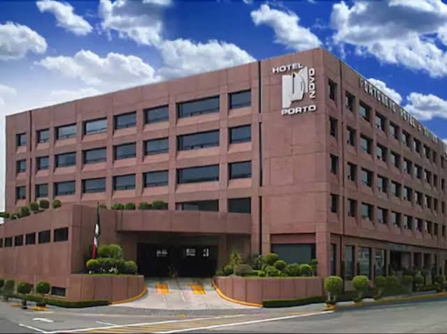 Portonovo Hotel and Suites