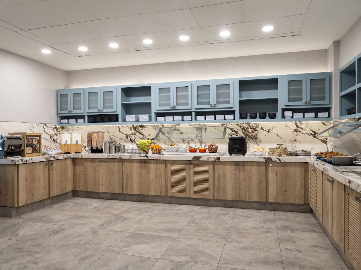 Hyatt Place Kansas City/Overland Park/Metcalf photo 2