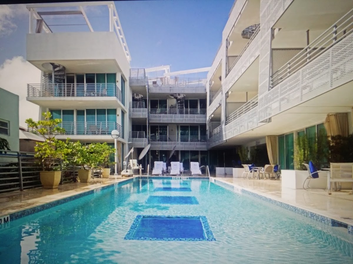 SoBe Ocean Drive Suites
