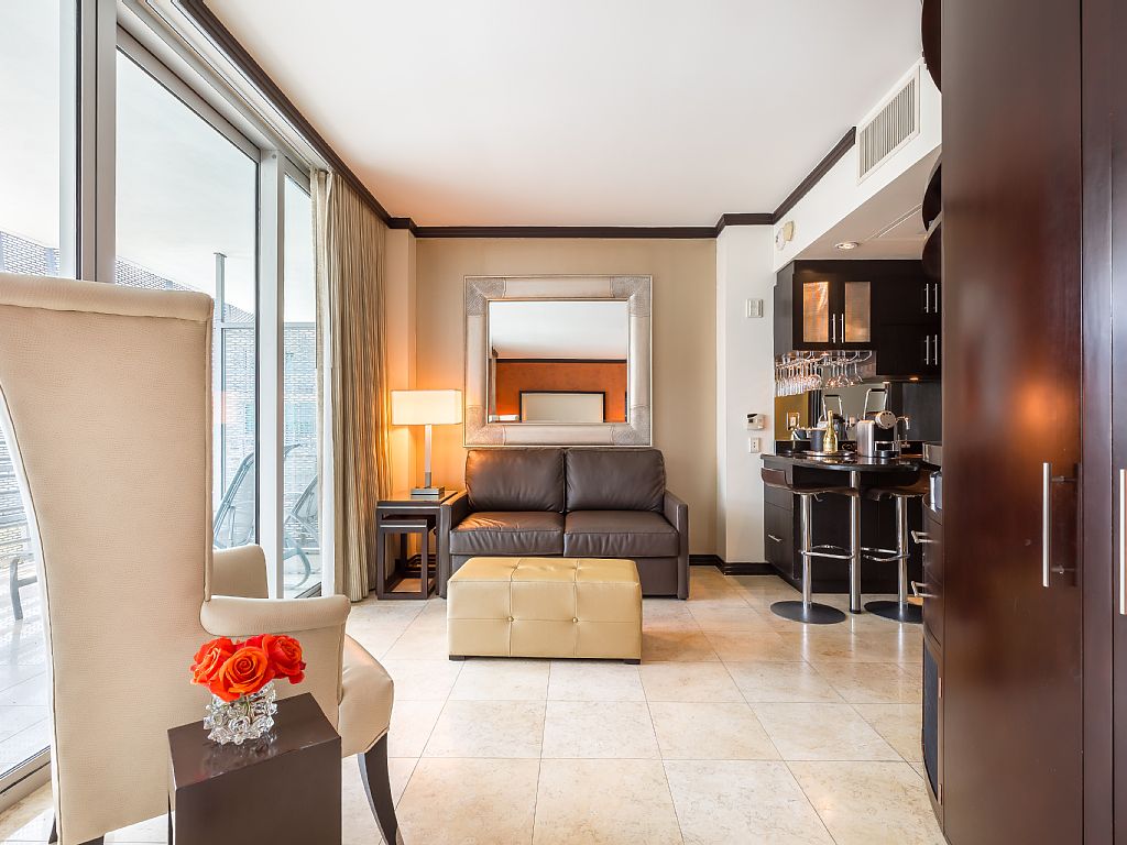 SoBe Ocean Drive Suites photo 3