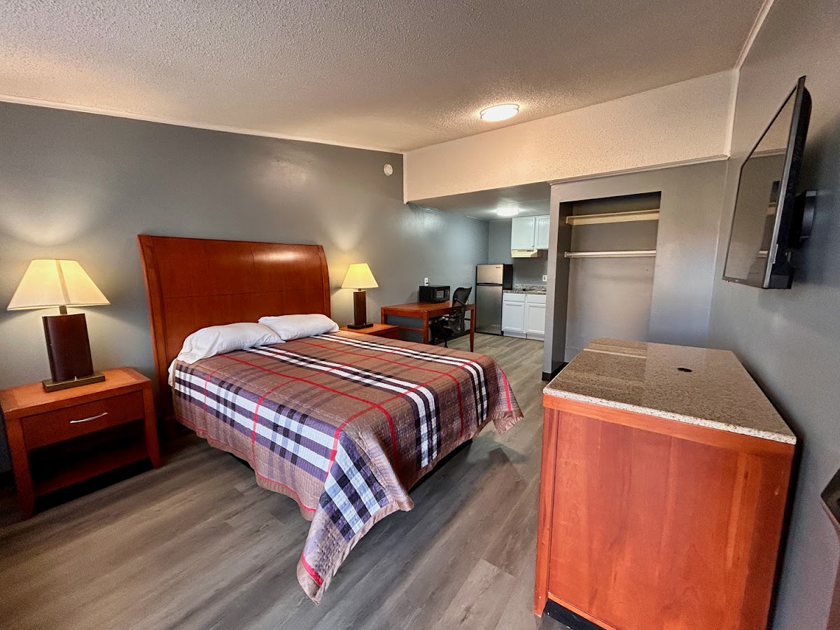 Sunwestern Suites photo 2