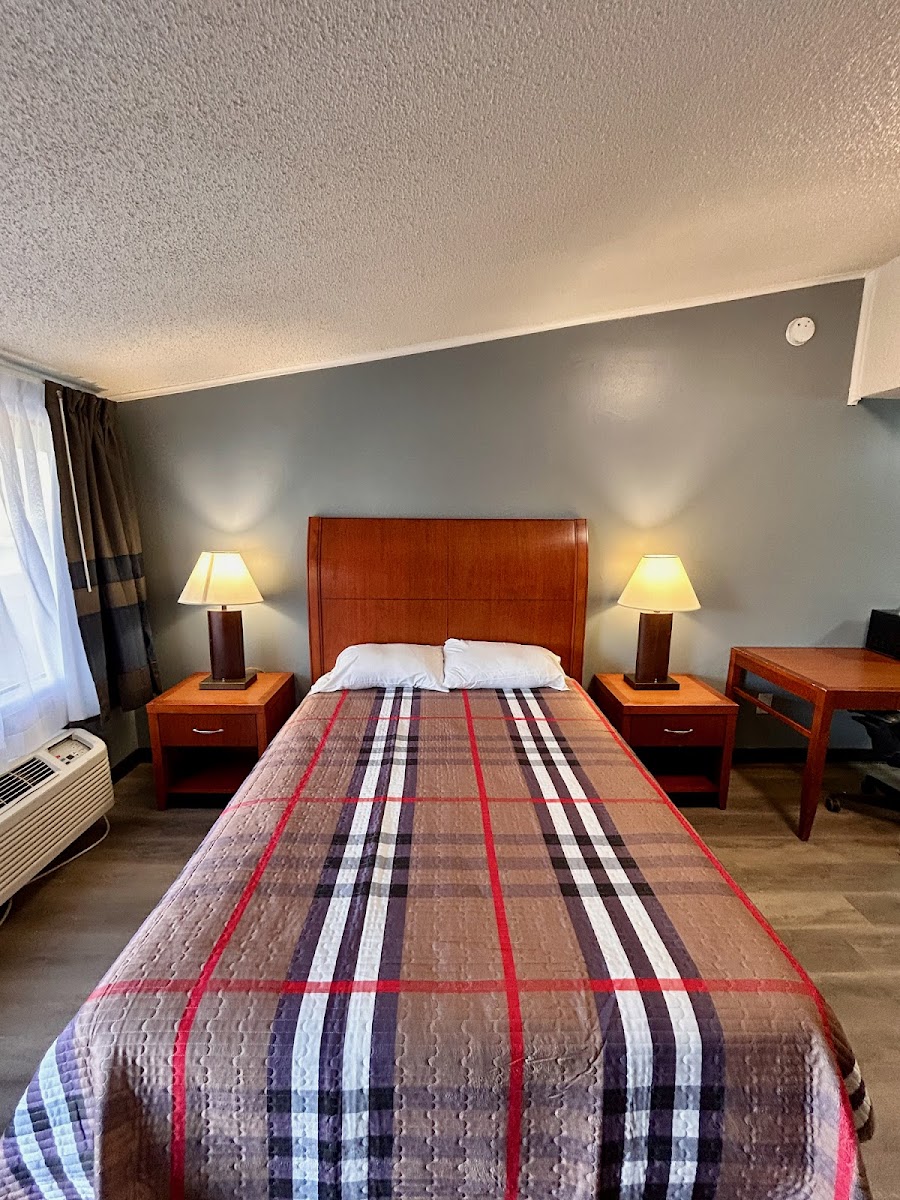 Sunwestern Suites photo 3