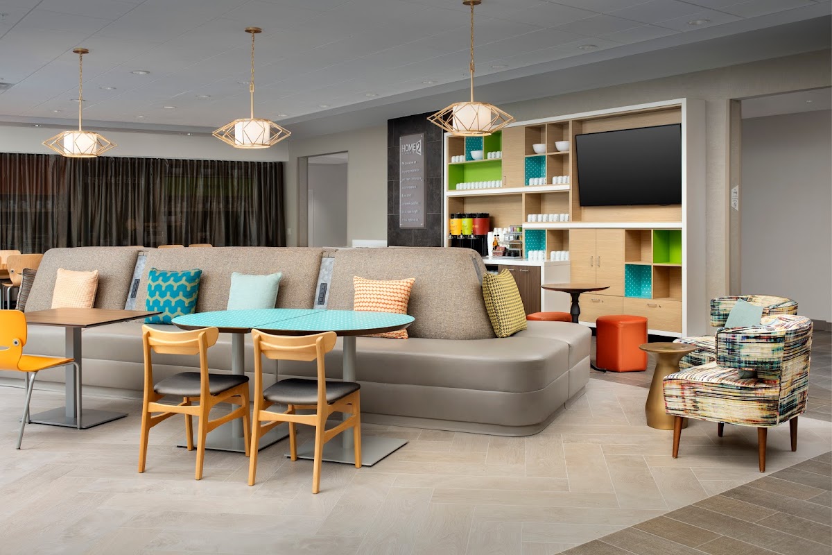 Home2 Suites by Hilton Clovis Fresno Airport photo 2