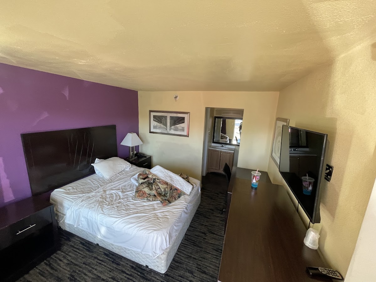 Village Motor Inn