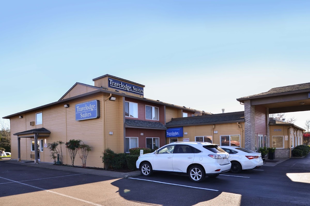 Travelodge Suites by Wyndham Newberg