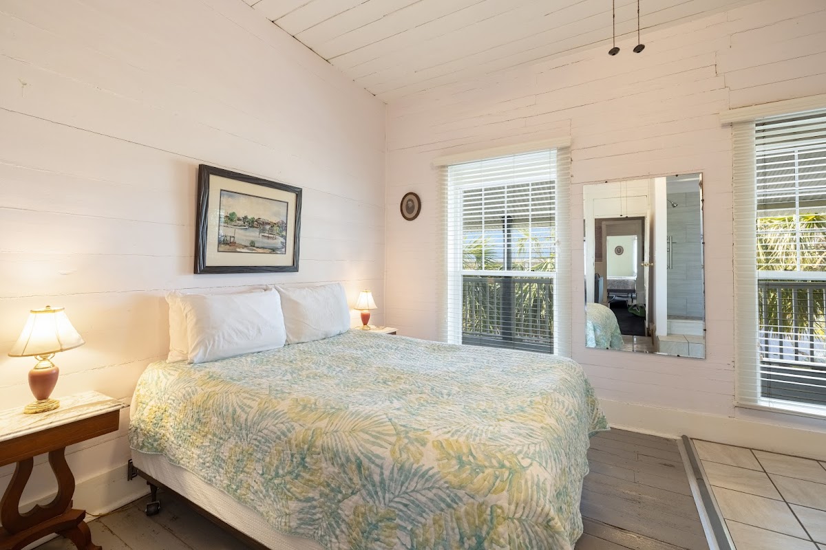Island Hotel & Restaurant photo 2