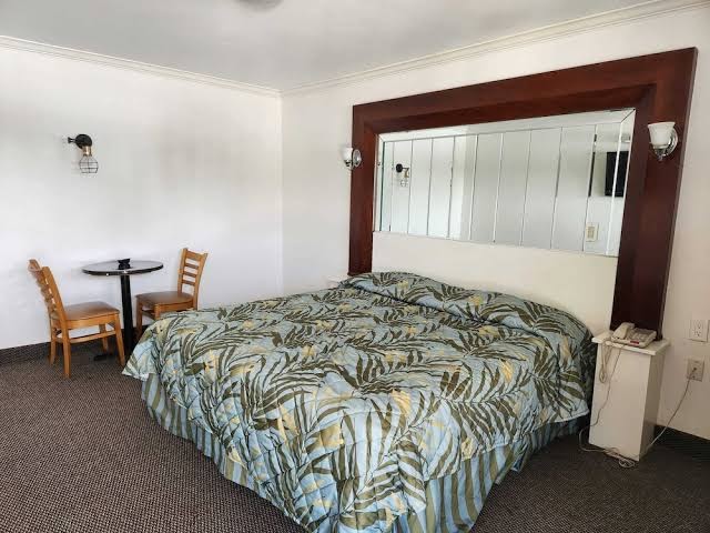 Winslow Motor Hotel photo 2