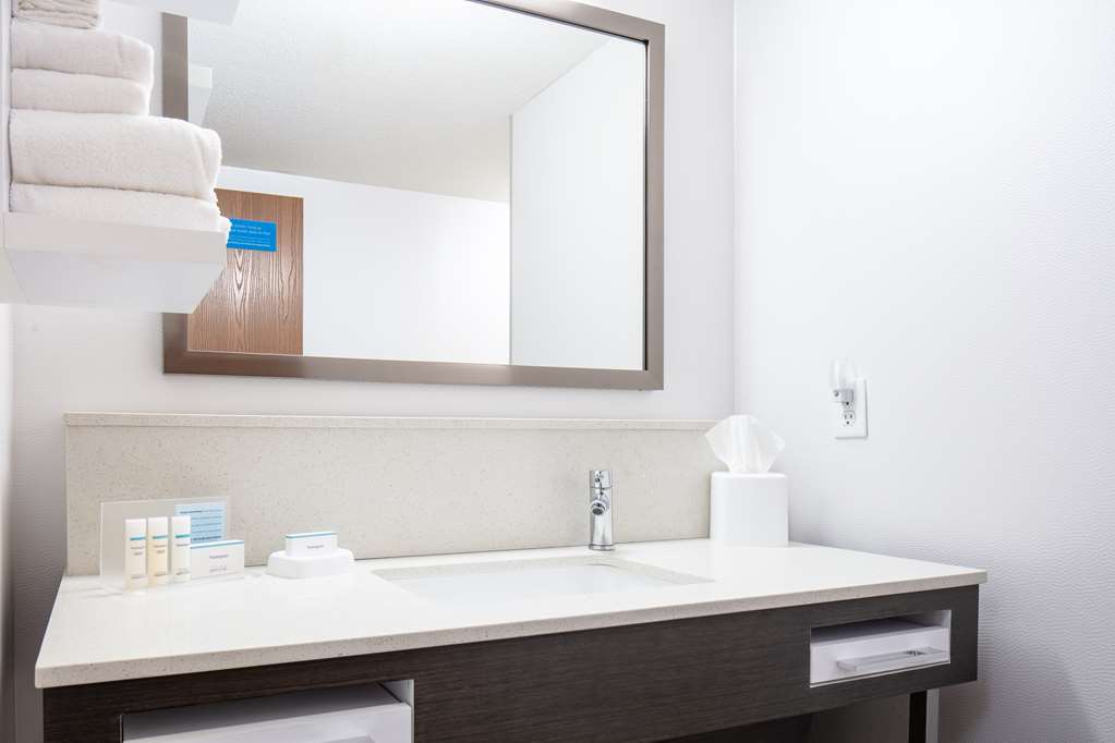 Hampton Inn Freeport photo 3
