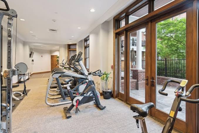 The Aspen Mountain Residences photo 2