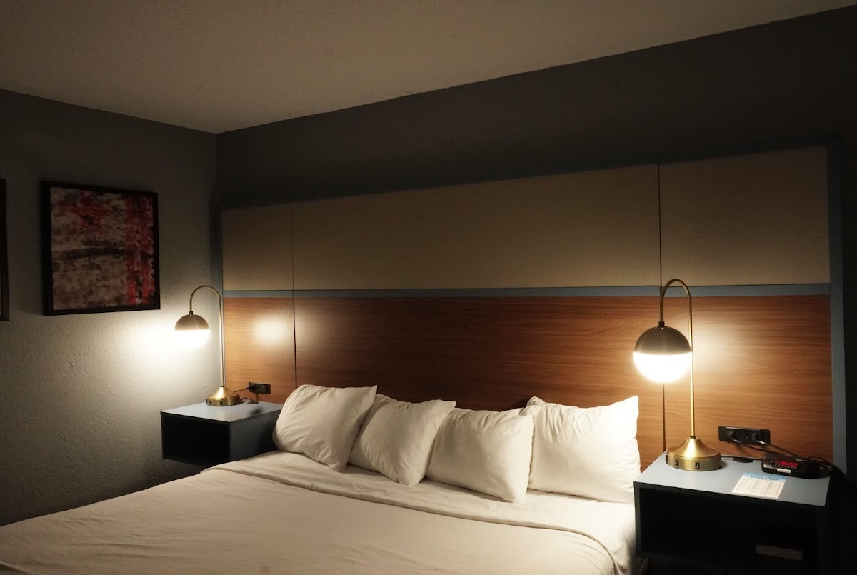 AmericInn by Wyndham Forest Lake photo 2