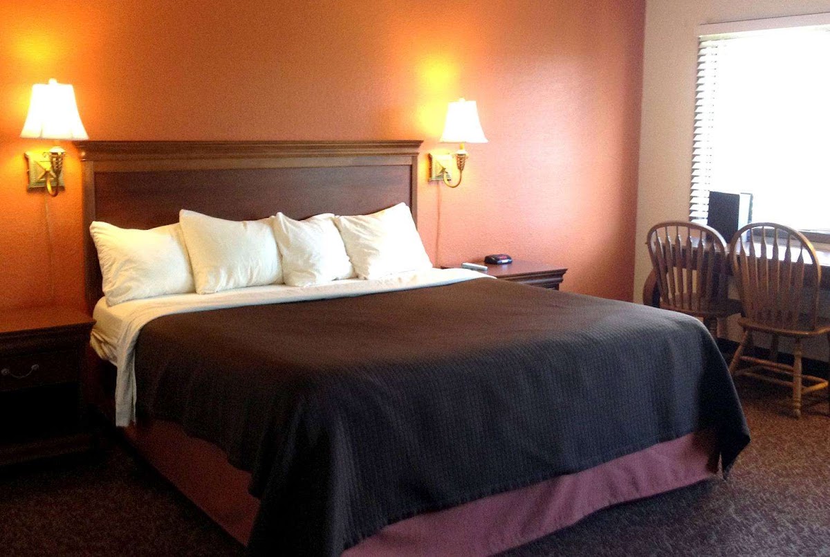 AmericInn by Wyndham Forest Lake photo 3