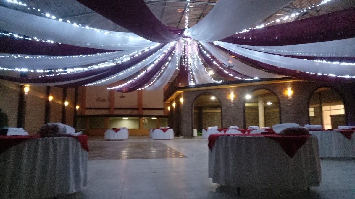 Salón “Los candiles”