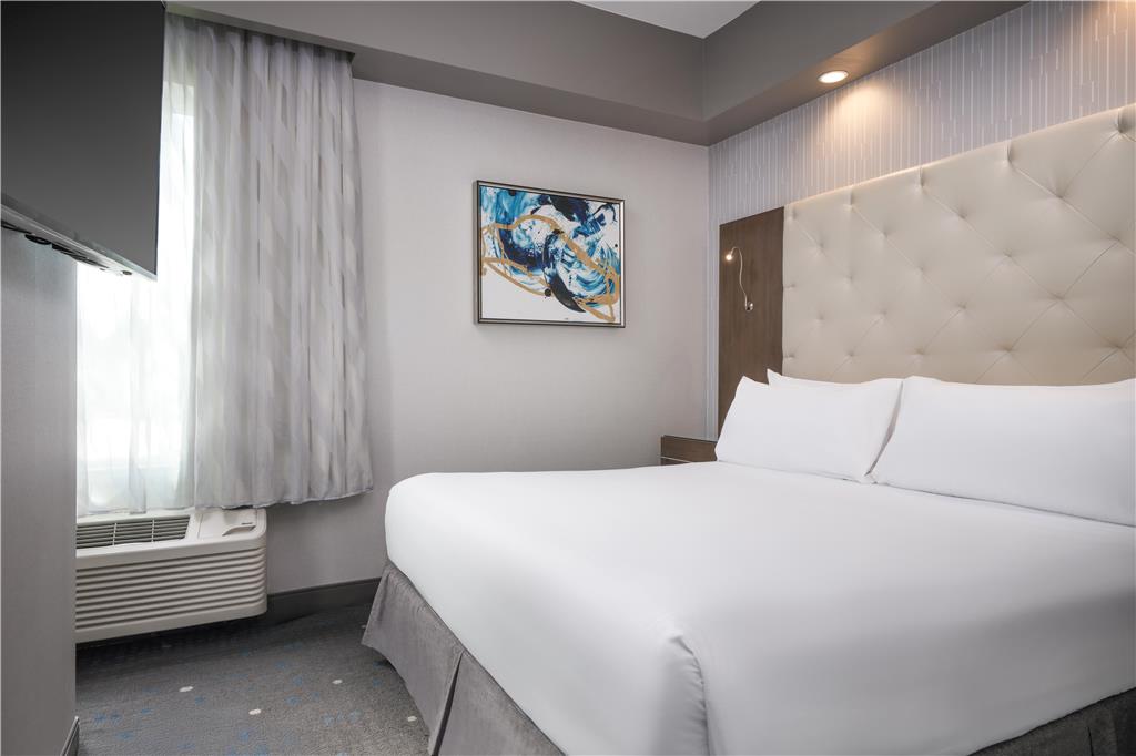 Best Western Premier Hotel at Fisher's Landing photo 2