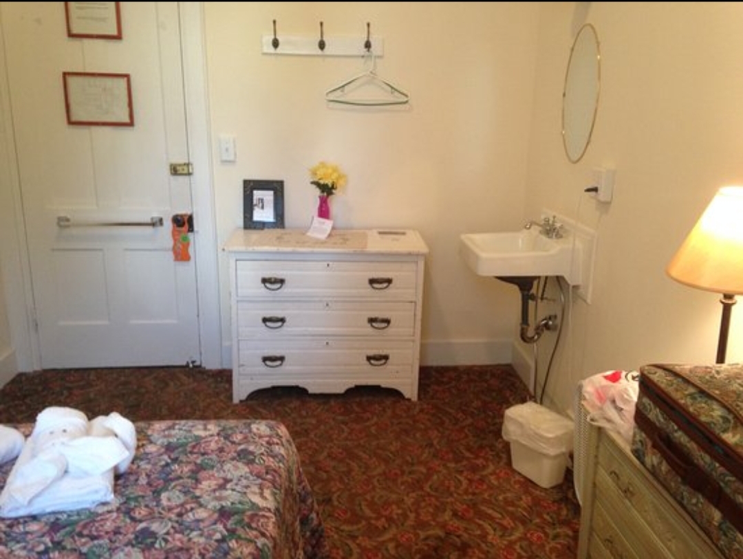 The Maplewood Hotel photo 2
