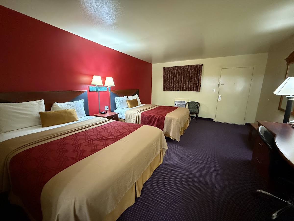 Shamrock Country Inn photo 2