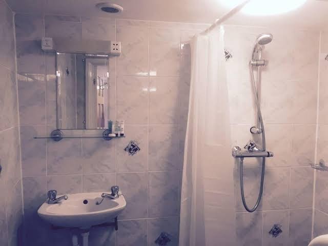 Globe Inn photo 3