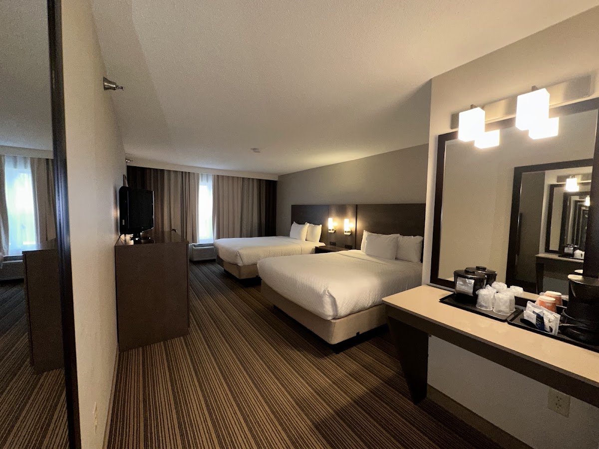 Country Inn & Suites by Radisson, Mason City, IA photo 2